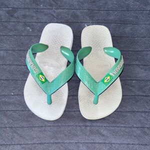 Havaianas Green and Cream Flip Flops